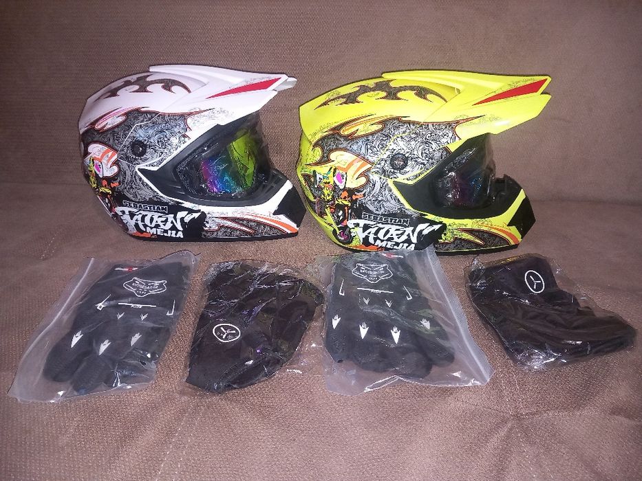 Каска в комплект размер М