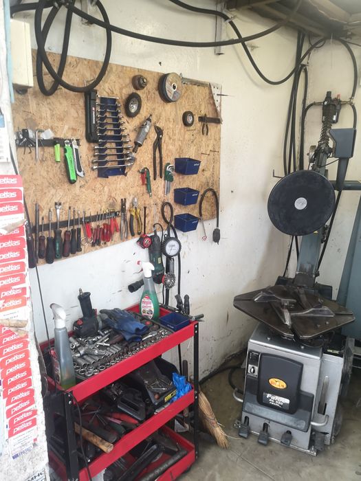 Продава се разработен бизнес Сервиз за Гуми