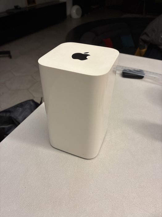 Apple Airport Time Capsule plus Stocare / perfect wifi stabil/bacup