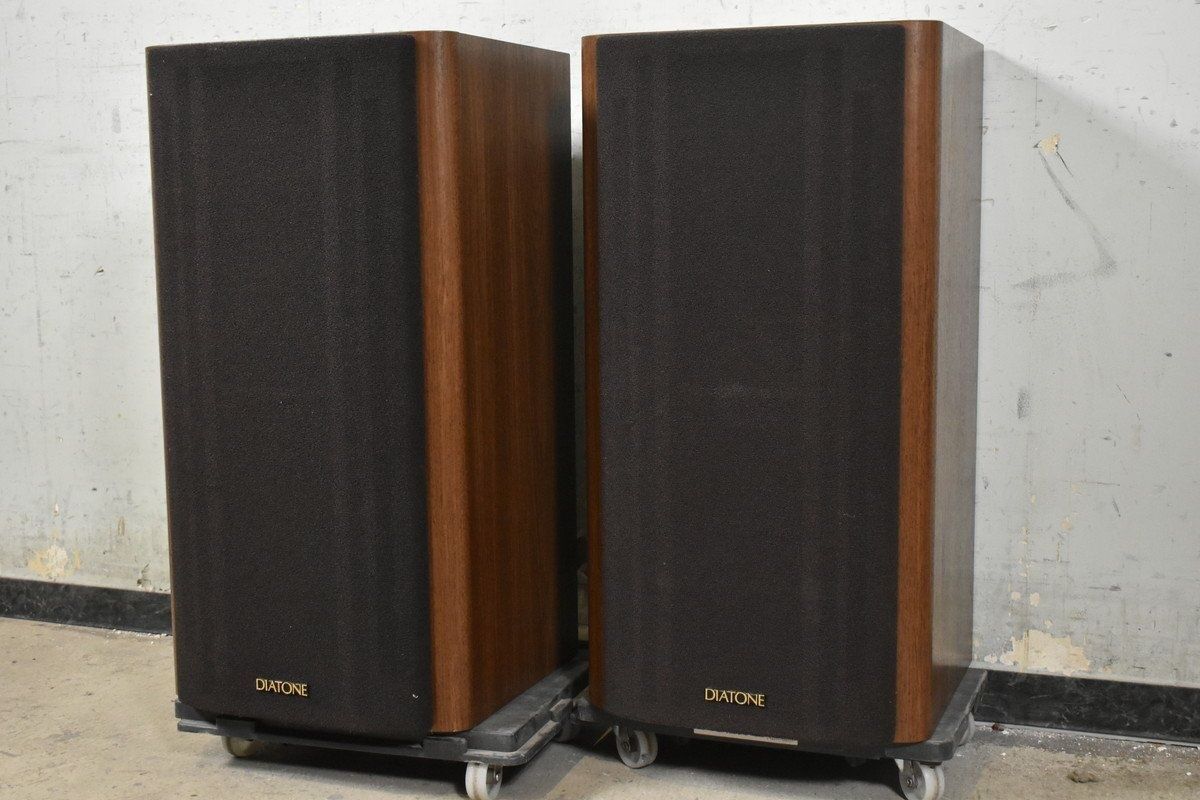 Акустическая система Diatone DS-700z.