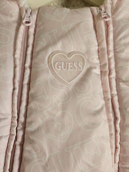 Космонавт Guess, 12 месеца