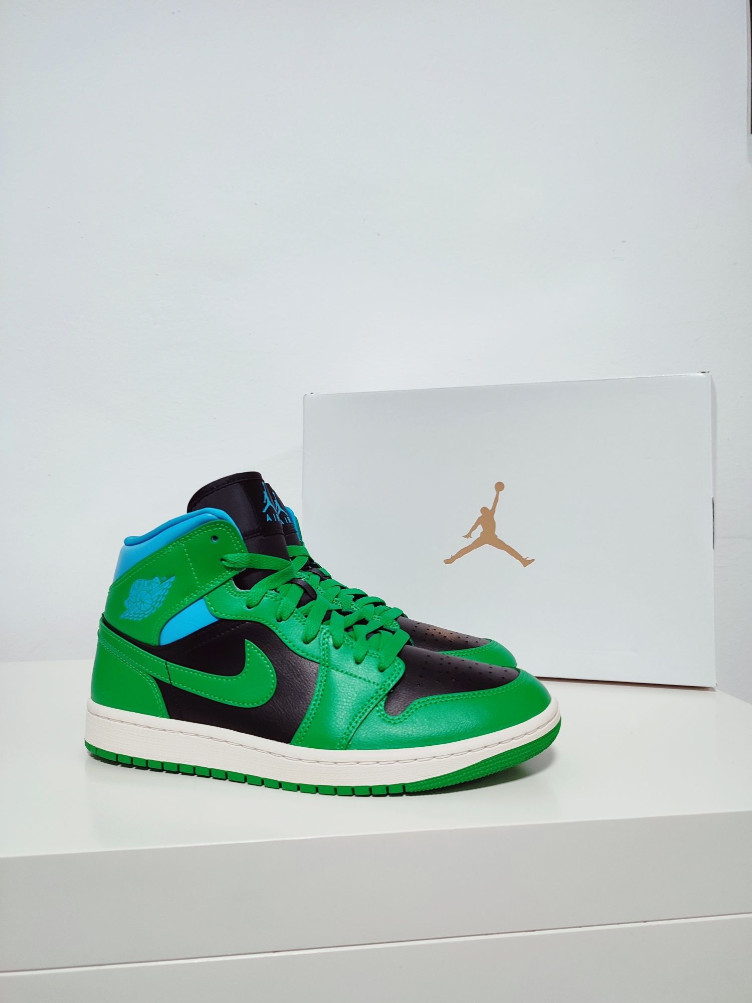 Nike Air Jordan Mid
