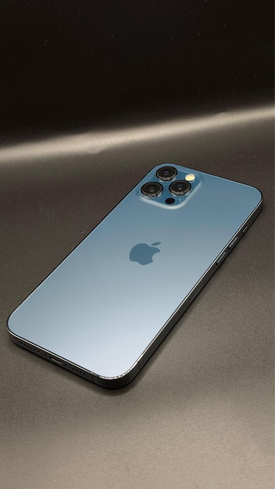 iPhone 12 Pro Max/256gb/ как новый