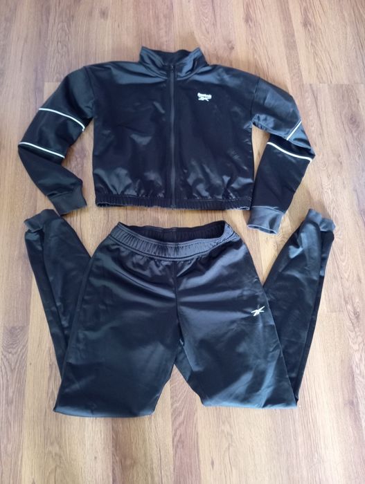 Спортен екип Reebok