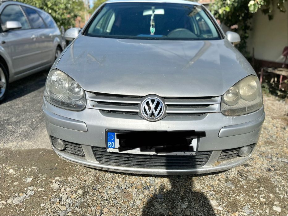 Vând golf 5 1.6 fsi