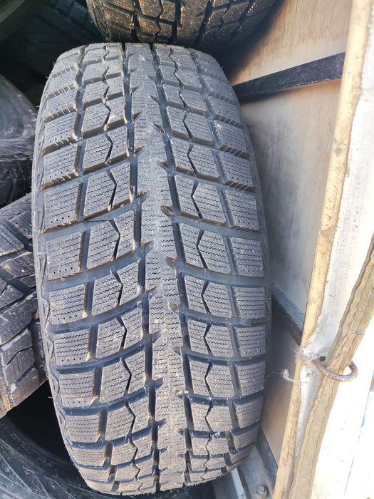 255/45R21 Linglong Zimniy