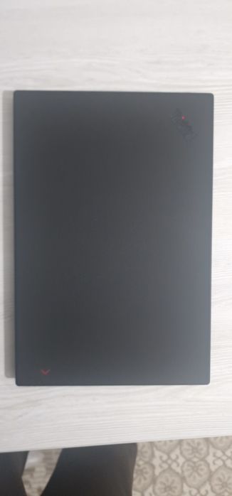 Lenovo Core i7-8565u operativka 16gb ddr4 hotira 256gb m2ssd