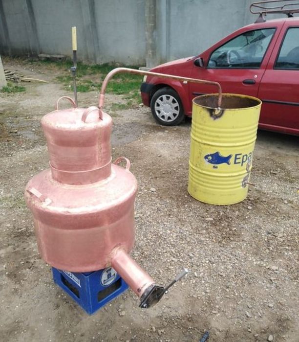 Vând cazan de țuică la 120 de Litri cu fundul de 4 mm pereții de 3 mm