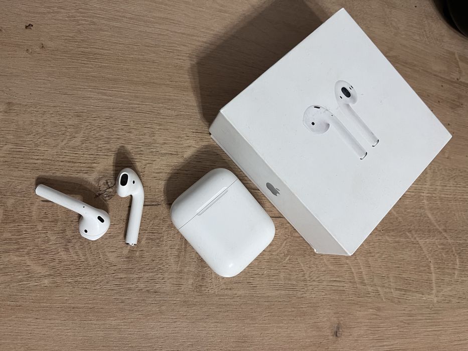 Apple Airpods 2  оригинал покупала в Сулпак