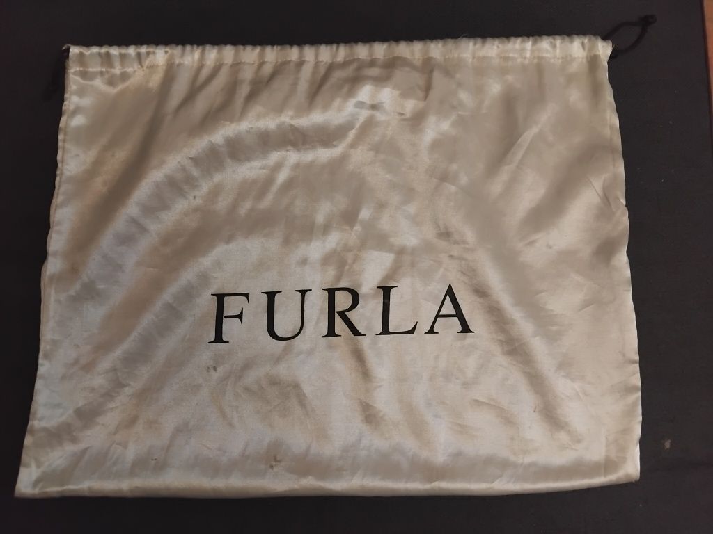 FURLA и PRADA - Торби/калъфи за чанти -