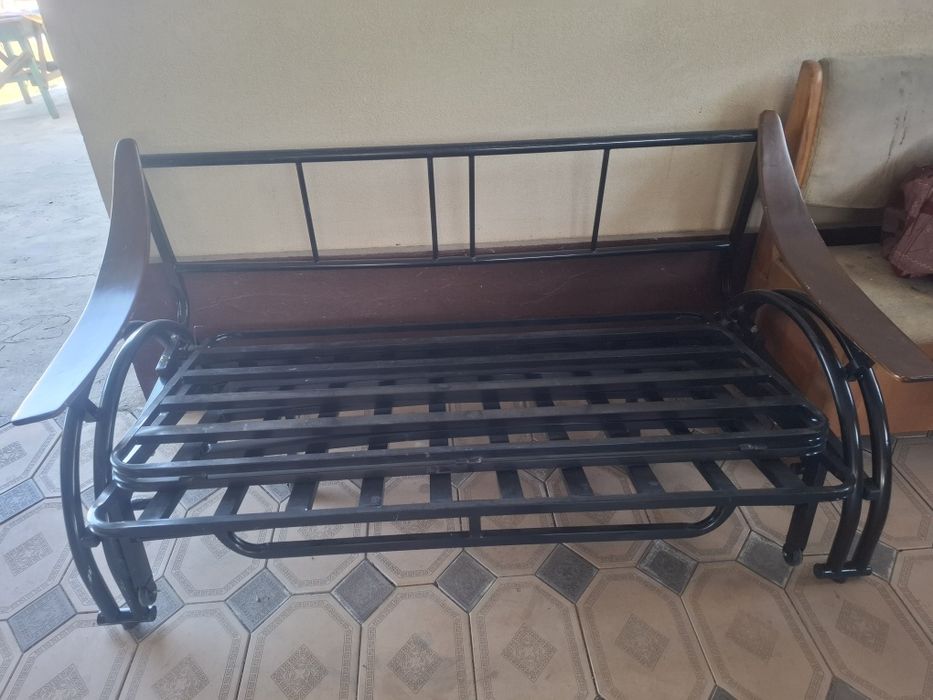 Продаётся двуспальной,кровать,складной