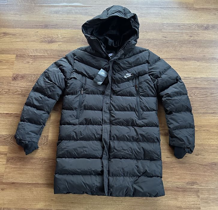 Мъжко,зимно,дълго яке Nike с бродирано лого и двойни джобове