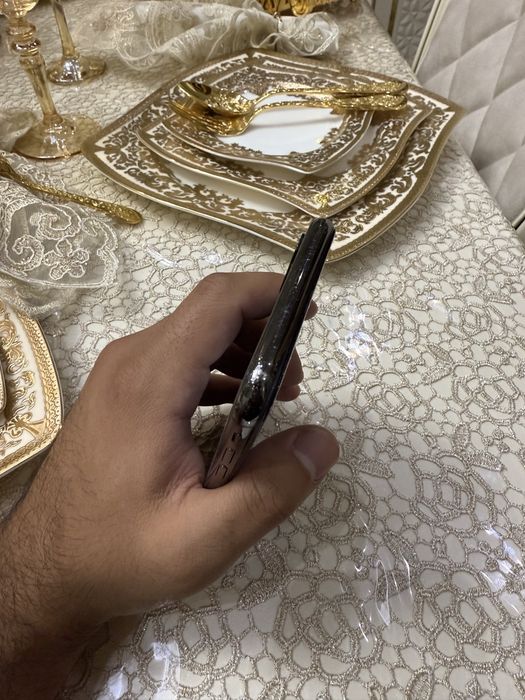 Iphone x ayfon x 64gb qora holati ideal srochni sotiladi face ishlidi
