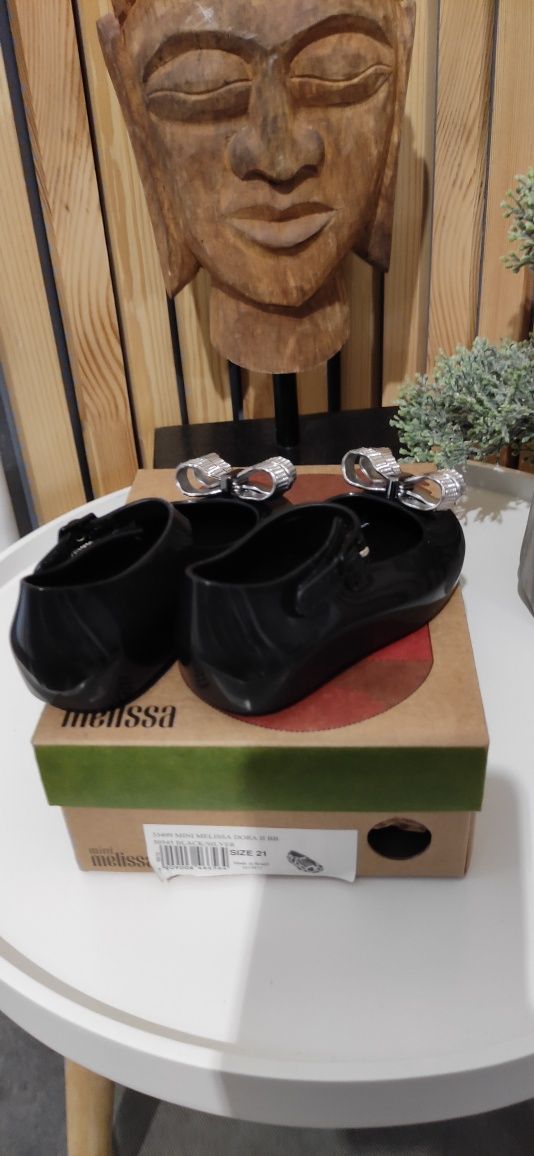 Mini Melissa обувки