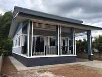 Vand case pe structura metalica
