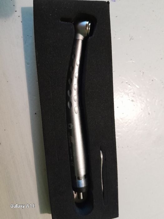 Стоматологическая турбины наконечник.