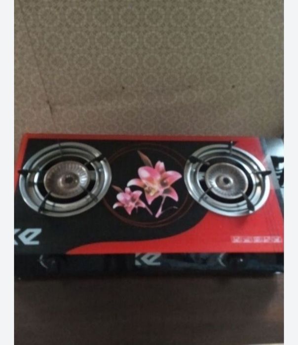 Продам газ плиту