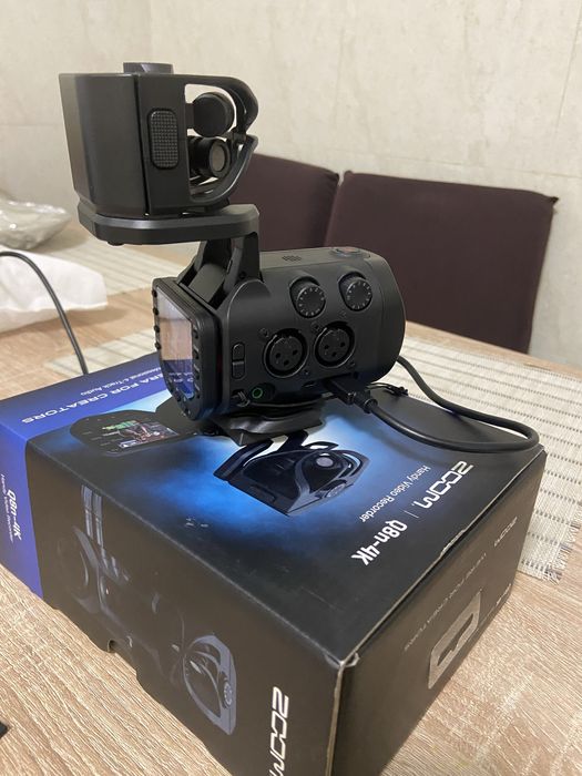 Zoom Q8n-4K Camera Video Handy Recorder