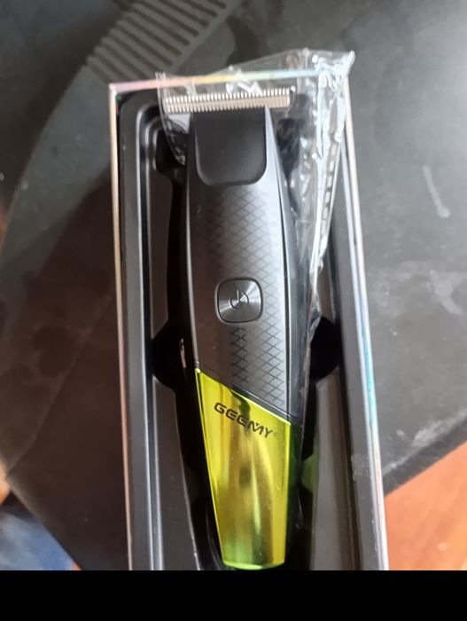 Продам новый триммер