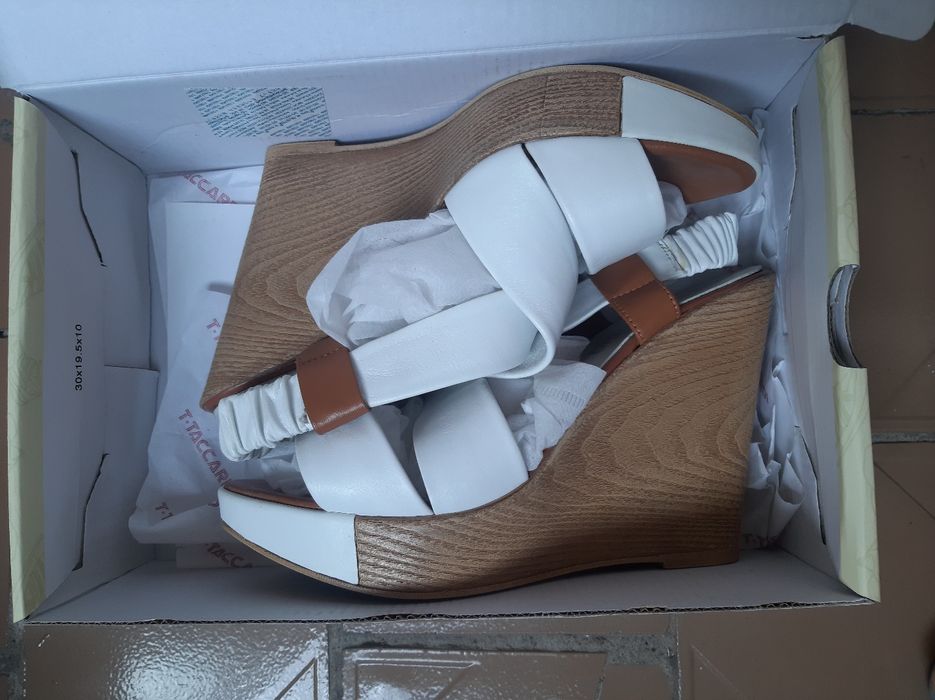 Распродажа женской обуви