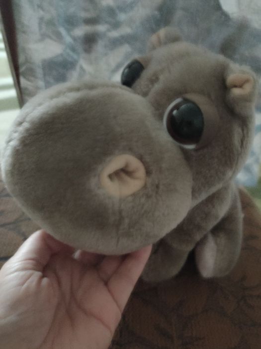 Продается мягкая игрушка - бегемотик