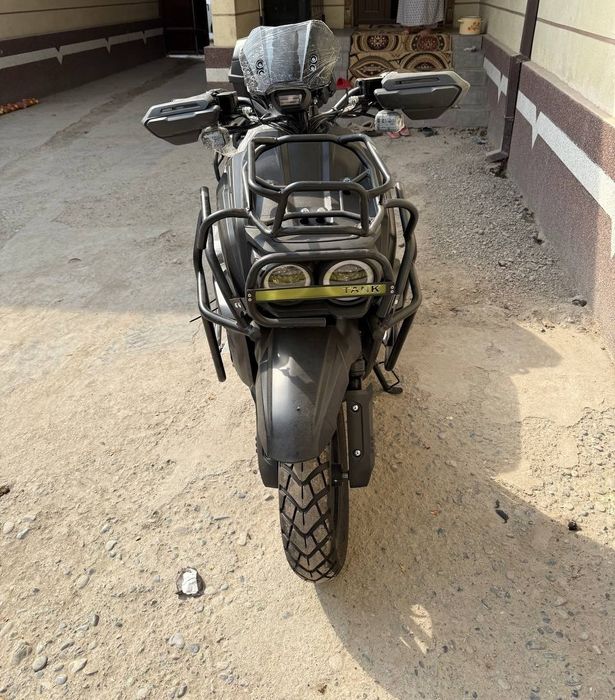 Скутер янги  бензин