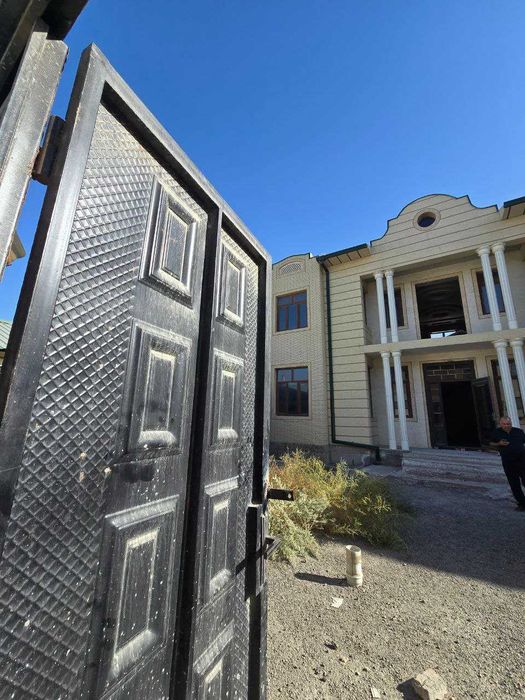 3.5 сотихли коттедж  сотилади, теракзор