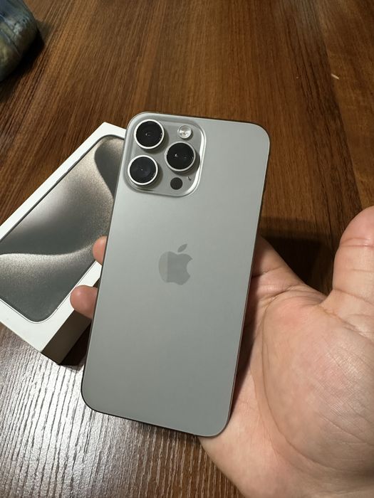 iPhone 15 Pro Max 256 GB Natural Titanium