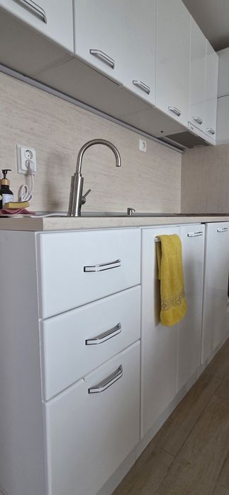 Кухня MDF бял гланц