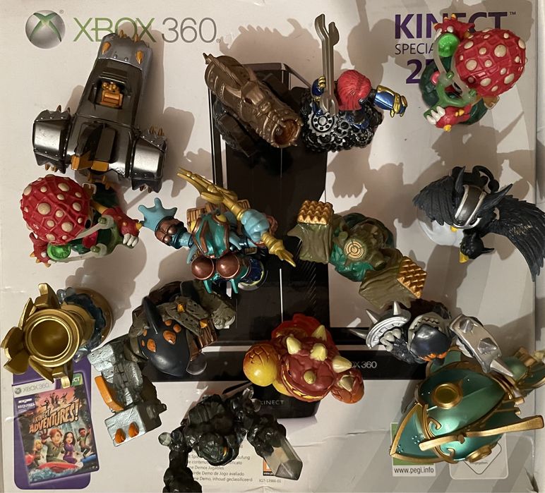 26 figurine portal și disc xbox 360 edition SKYLANDERS SUPERCHARGERS