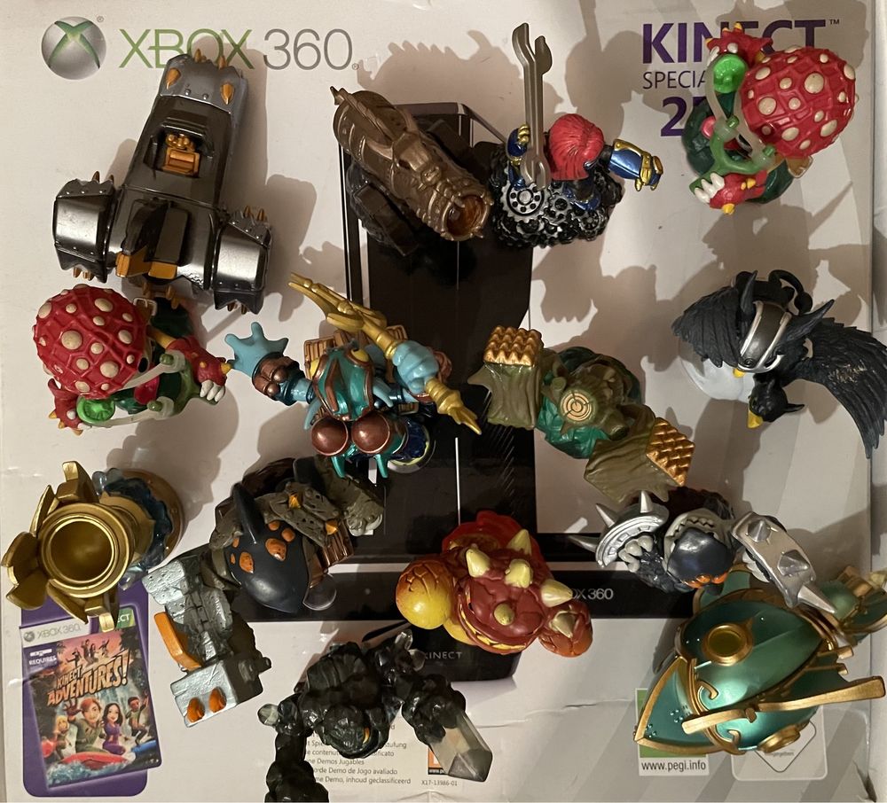 26 figurine portal și disc xbox 360 edition SKYLANDERS SUPERCHARGERS