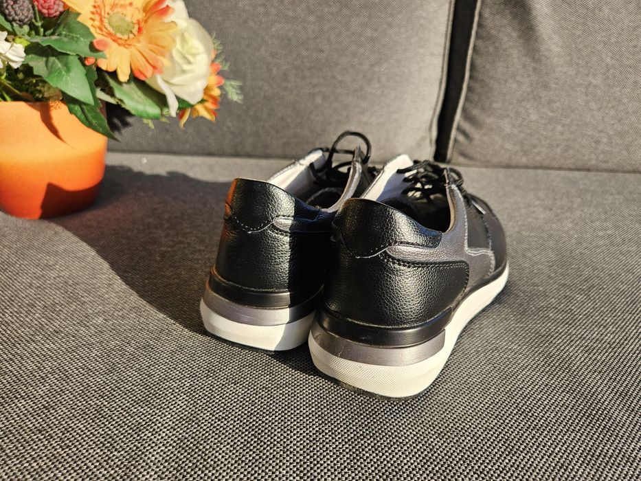 Pantofi sport, piele naturala, numarul 38, Negru
