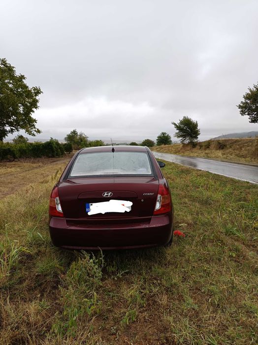 Vând Hyundai accent