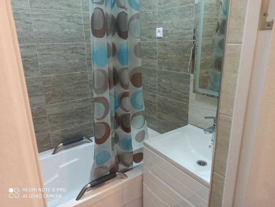 3 xonali, 105 m², G'ishtli uy, 5-etajli uyning 4-etaji, Lift bor