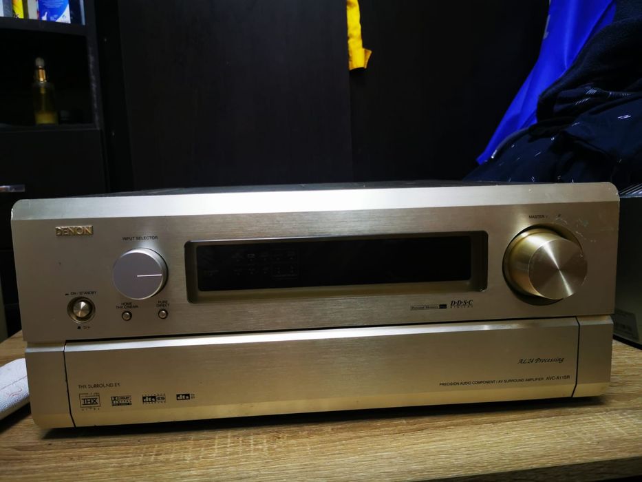 Boxe Quart. Boxe I.Q. Sony. Phillips Ribbon Twitter Denon avc a11sr.