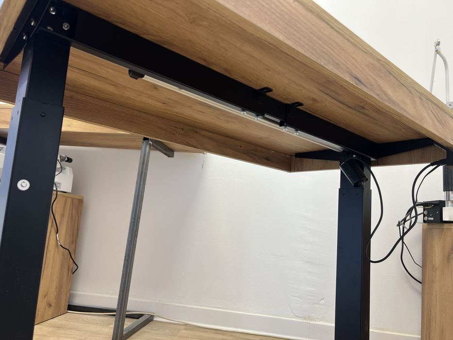 Birou Reglabil Electric la Comanda - PAL / MDF Lungime 90-135 cm