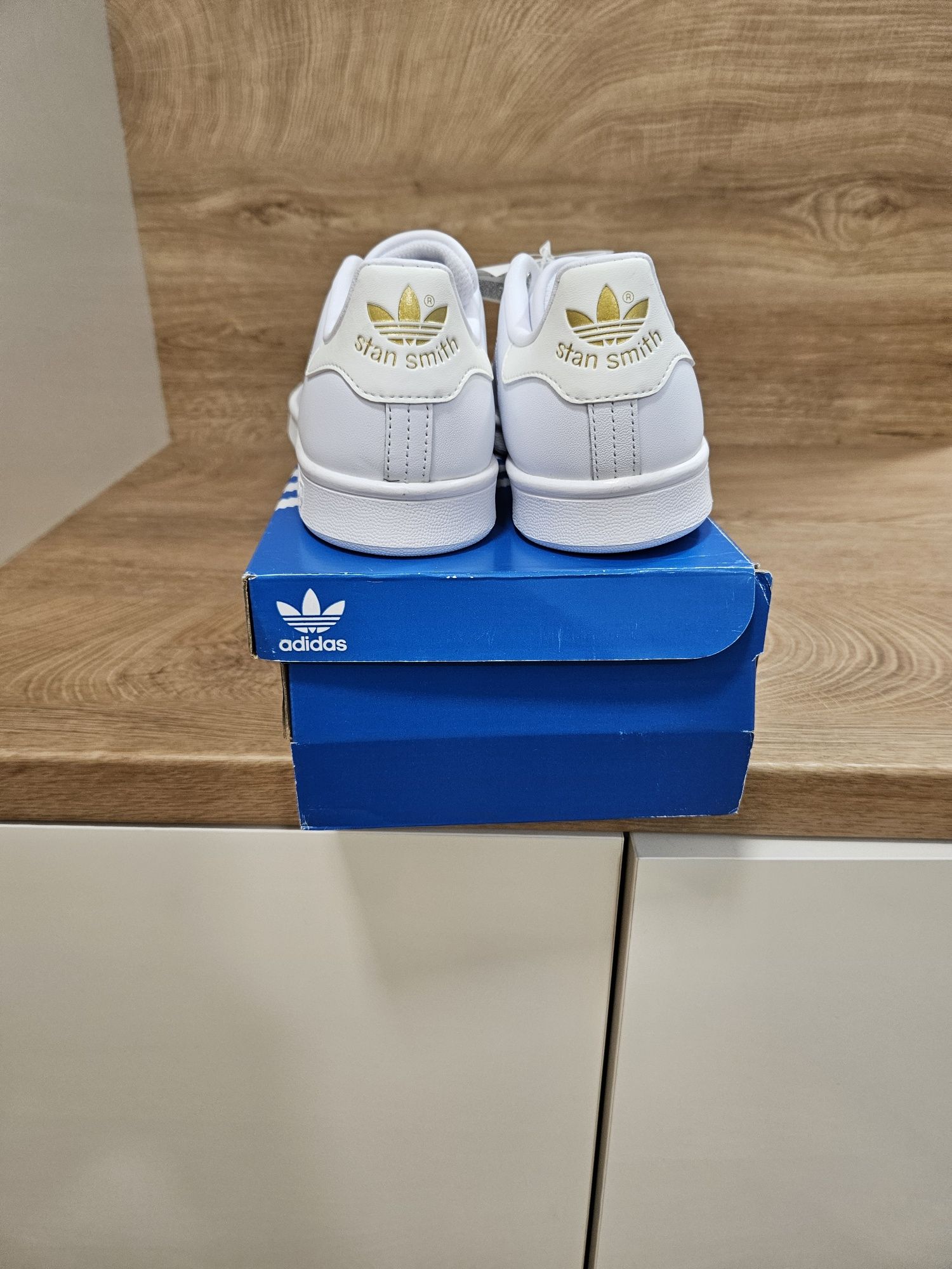 Adidas Stan Smith Originals, нови в кутия, номер 39
