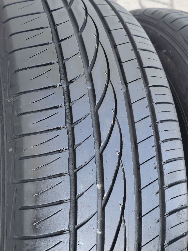235 65 17  Falken