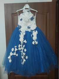 Шикарное платье на 7-8 лет