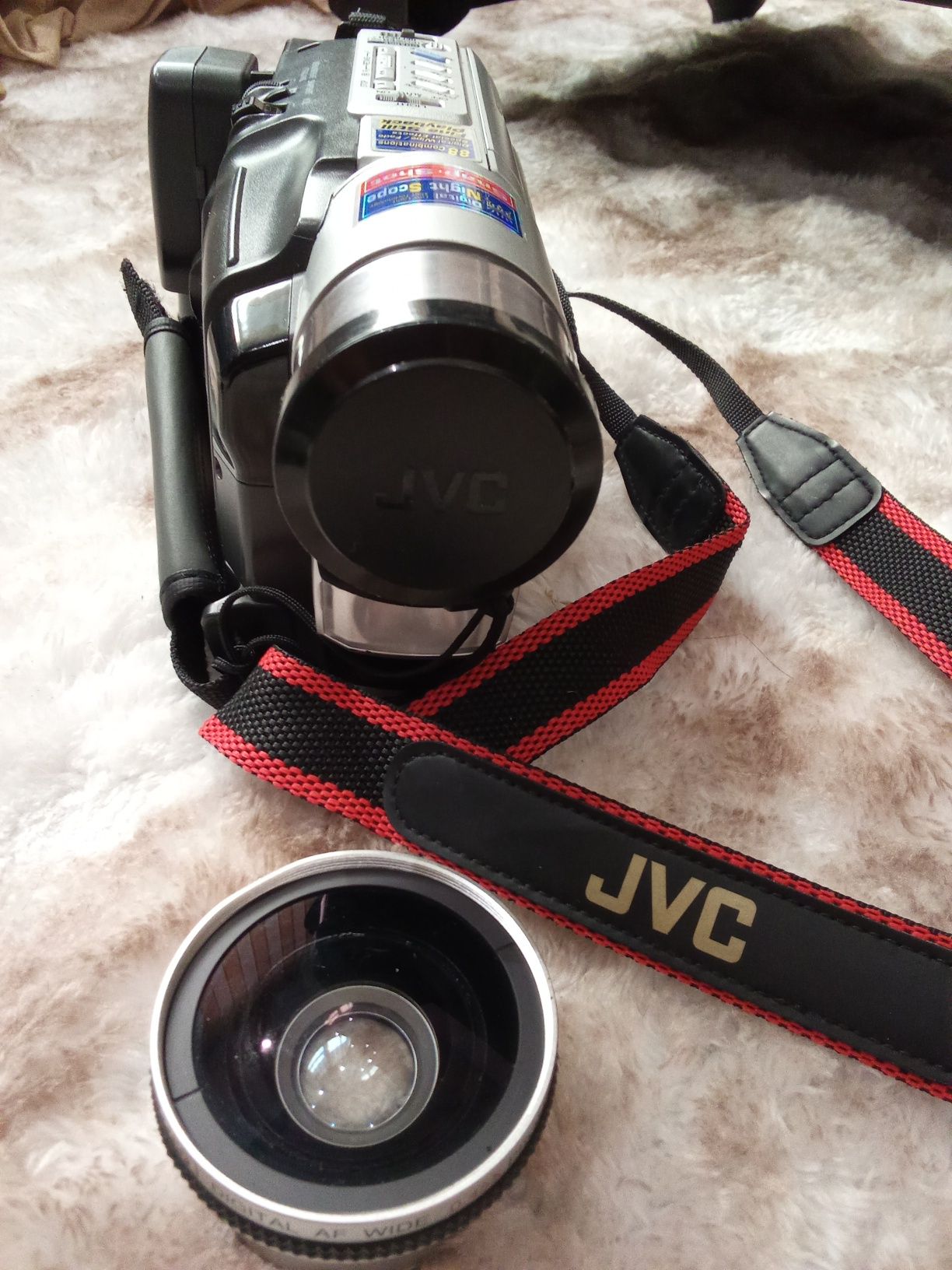 Видео камера JVC