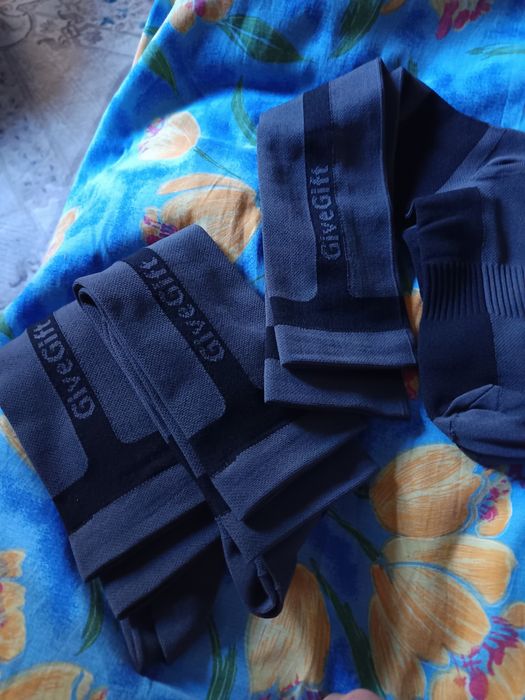 Vând 3 perechi de șosete de compresie  bărbati