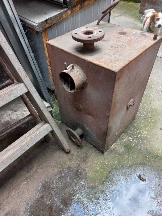 Котел за парно на твърдо гориво