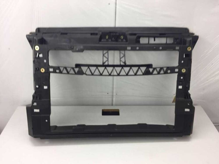 Передний телевизор на поло седан (новый)