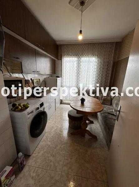 Продава се Тристаен апартамент в Пловдив, Изгрев - 80 кв.м за 957 €/кв.м - Снимка #1