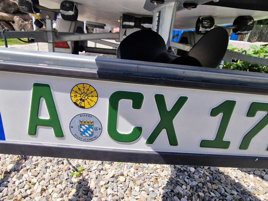 Vând Barca Tip Lotos ,motor Honda și trailer