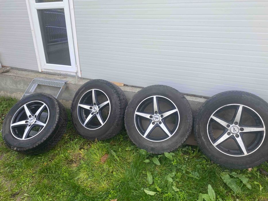 Продавам джанти VW 5x112 16”
Продавам джанти  5x112 R16 със зимни гуми