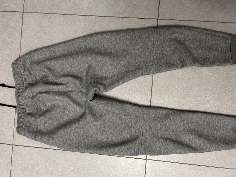 Pantaloni Tech Fleece Gri