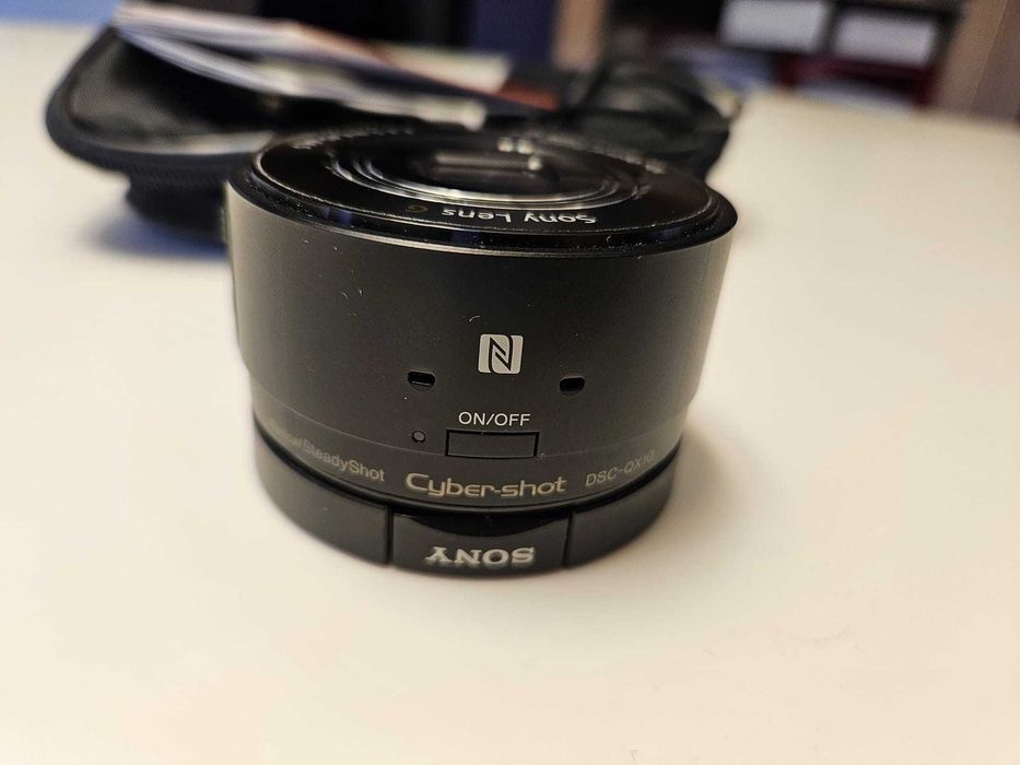 Aparat foto stil obiectiv Sony Cyber-Shot DSC-QX10 pentru smartphone