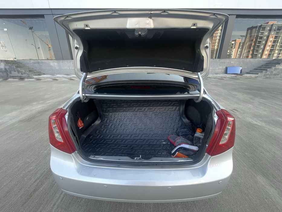 Lacetti 1.6 avtomat 2013