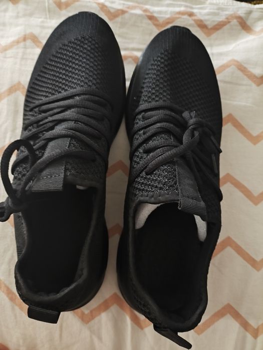 Продам красовки новые